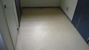 定期清掃　尼崎市　マンション共有廊下の床清掃01